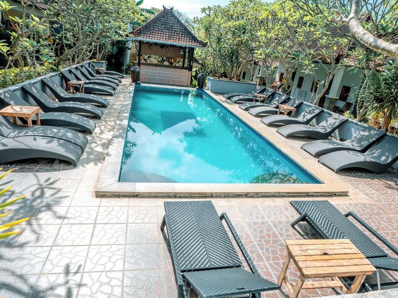 The Tanis Villas & Hotel Lembongan image