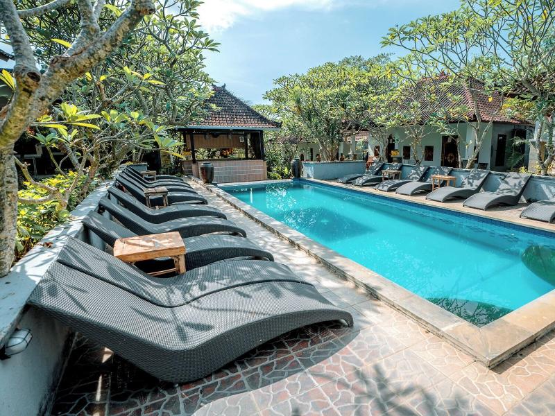 The Tanis Villas & Hotel Lembongan image