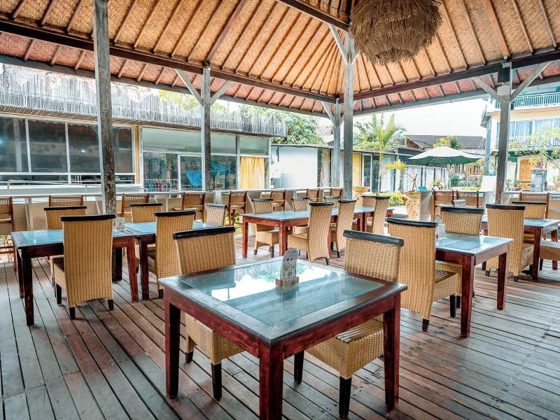 The Tanis Villas & Hotel Lembongan image
