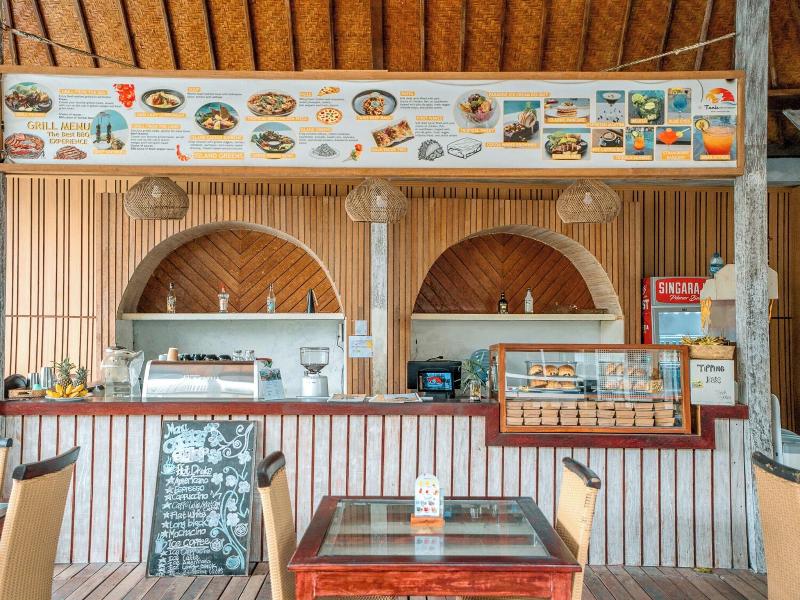 The Tanis Villas & Hotel Lembongan image