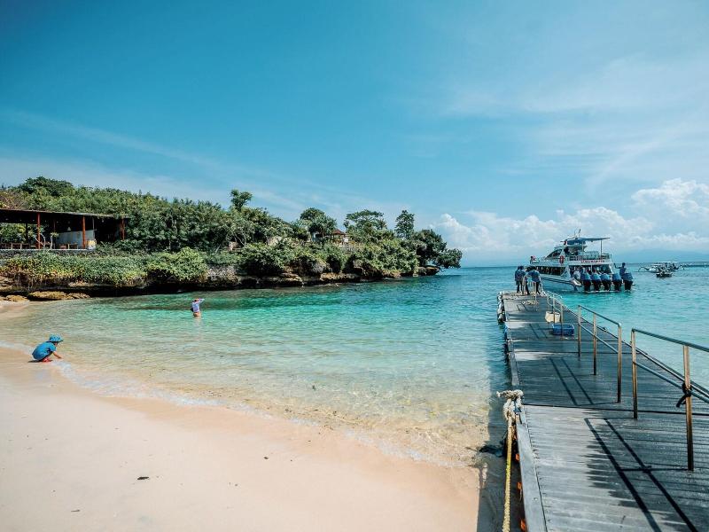 The Tanis Villas & Hotel Lembongan image