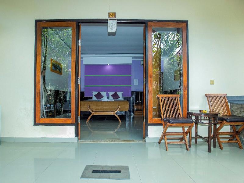 The Tanis Villas & Hotel Lembongan image