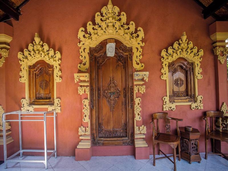 The Tanis Villas & Hotel Lembongan image