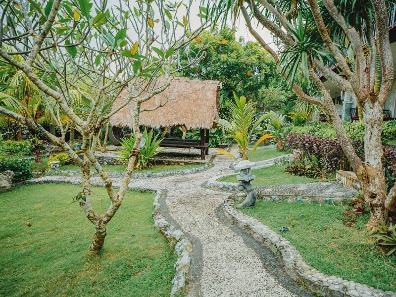 The Tanis Villas & Hotel Lembongan image
