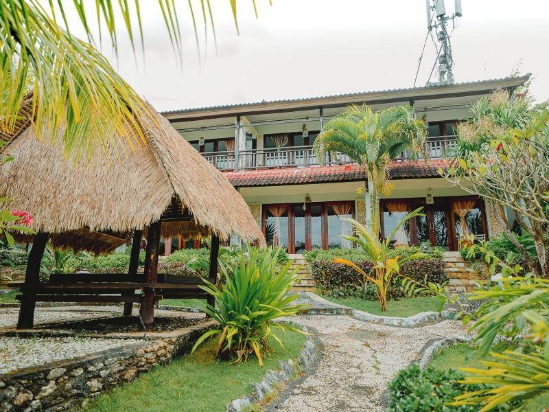 The Tanis Villas & Hotel Lembongan image
