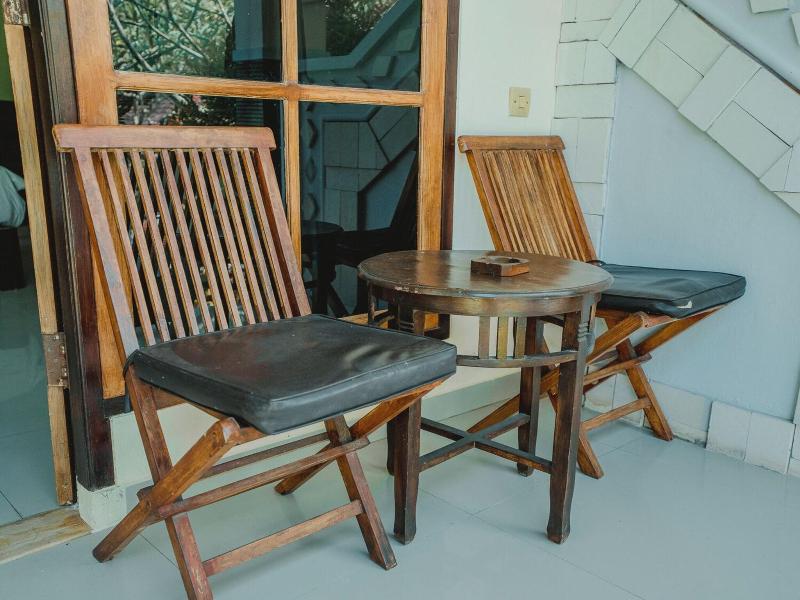 The Tanis Villas & Hotel Lembongan image