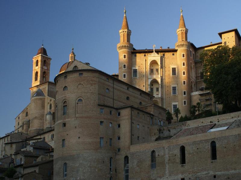 Albergo Shine image