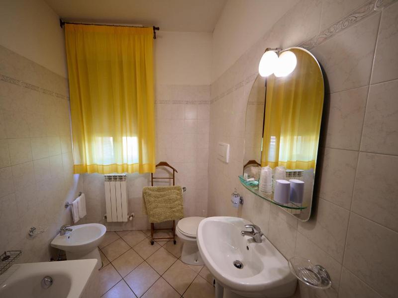 Albergo Shine image