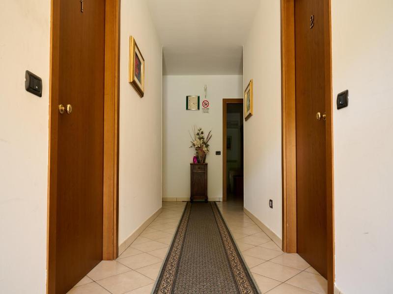 Albergo Shine image