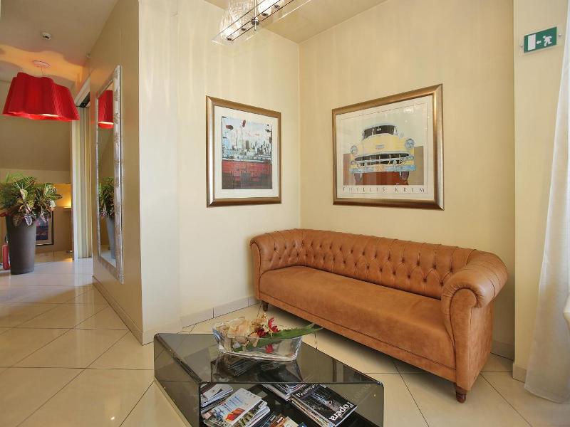 Hotel Touring image