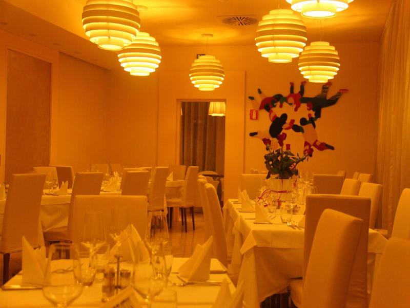 Hotel Touring image