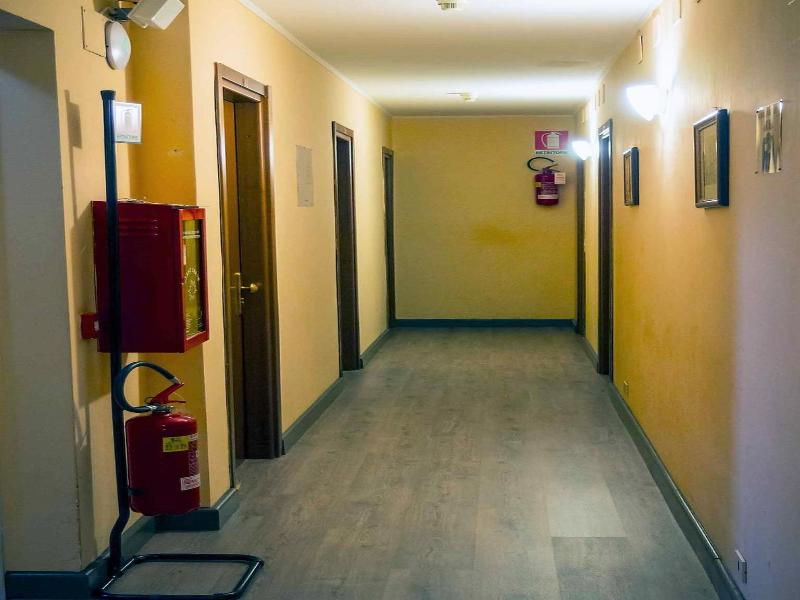 Albergo Dei Leoni image