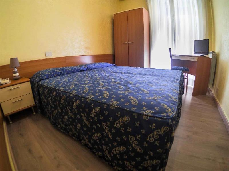 Albergo Dei Leoni image