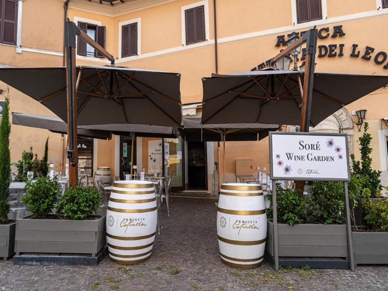 Albergo Dei Leoni image