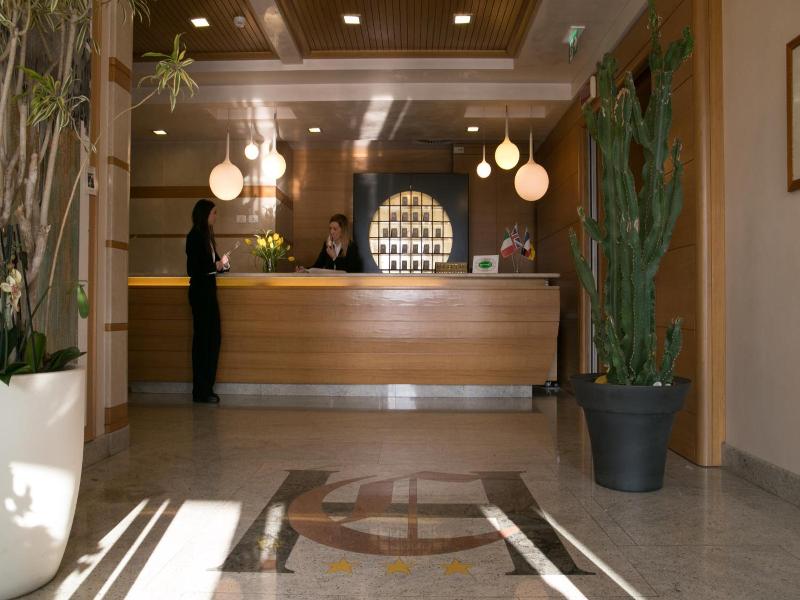 Hotel Calinferno image