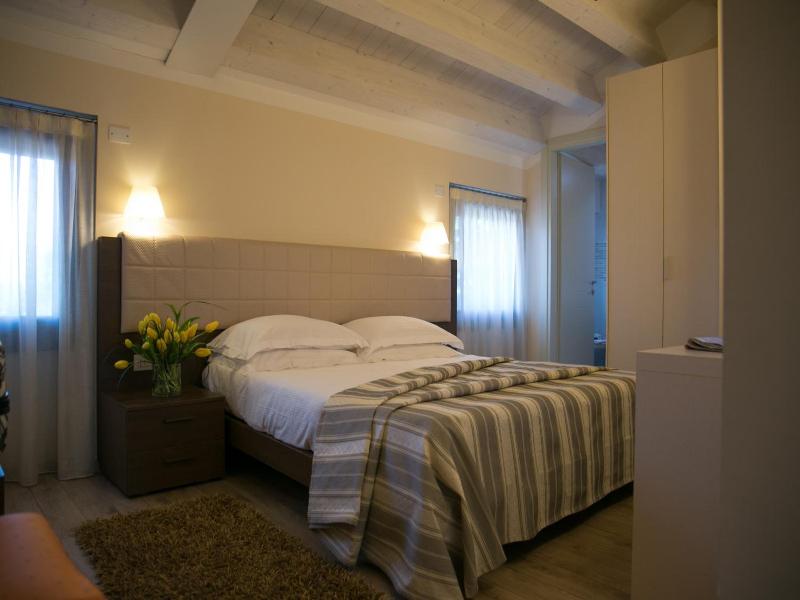 Hotel Calinferno image