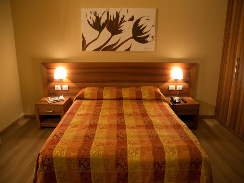 Hotel Calinferno image