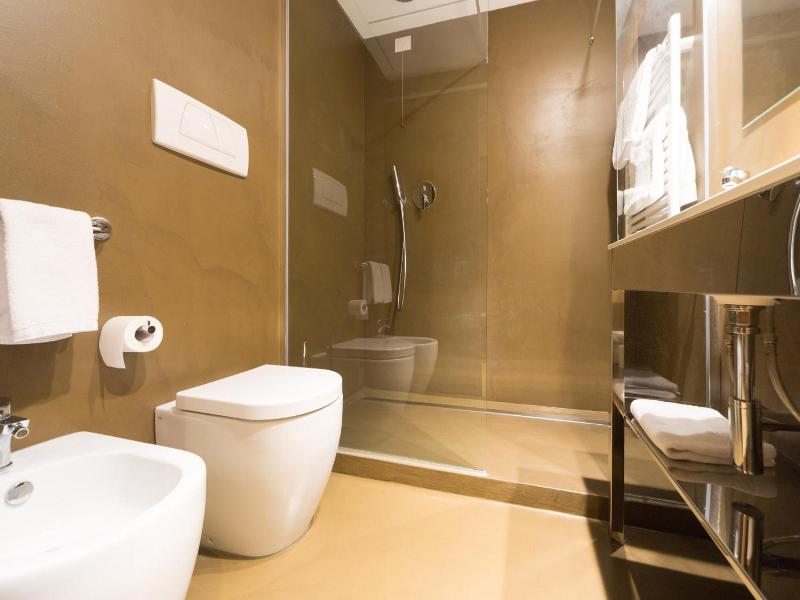 Hotel Motel Ascot image
