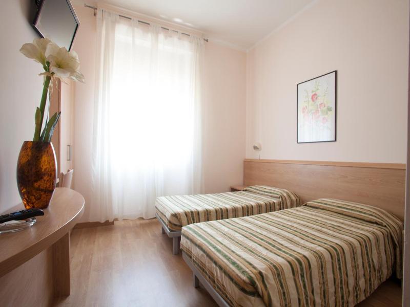 Hotel Cecco image