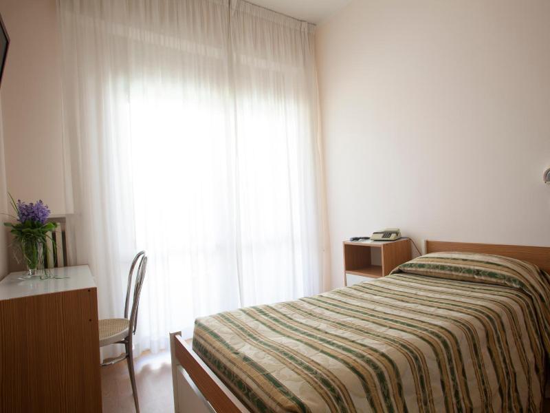 Hotel Cecco image