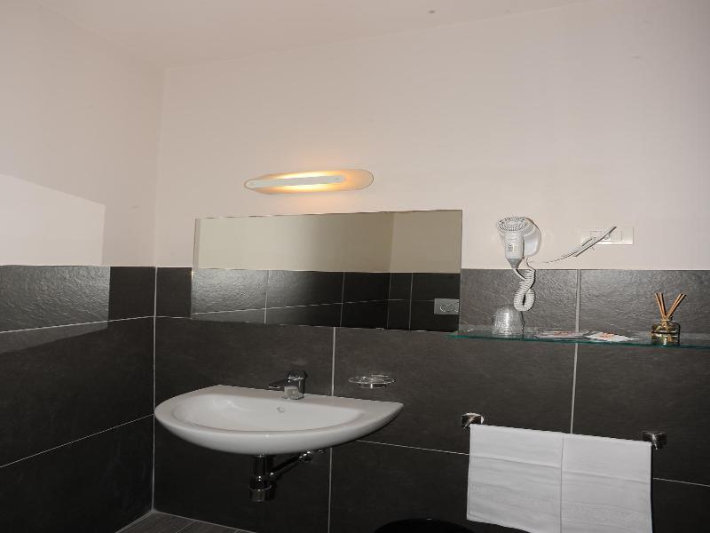 Hotel Cecco image