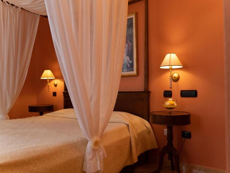 Hotel Ristorante Vecchia Vibo image