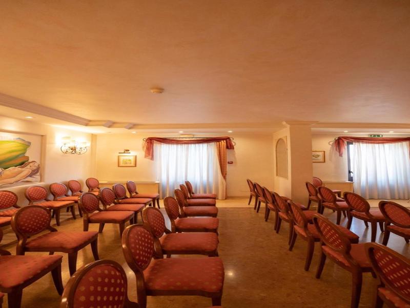 Hotel Ristorante Vecchia Vibo image
