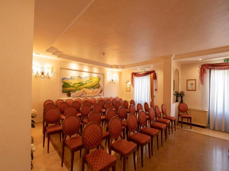 Hotel Ristorante Vecchia Vibo image