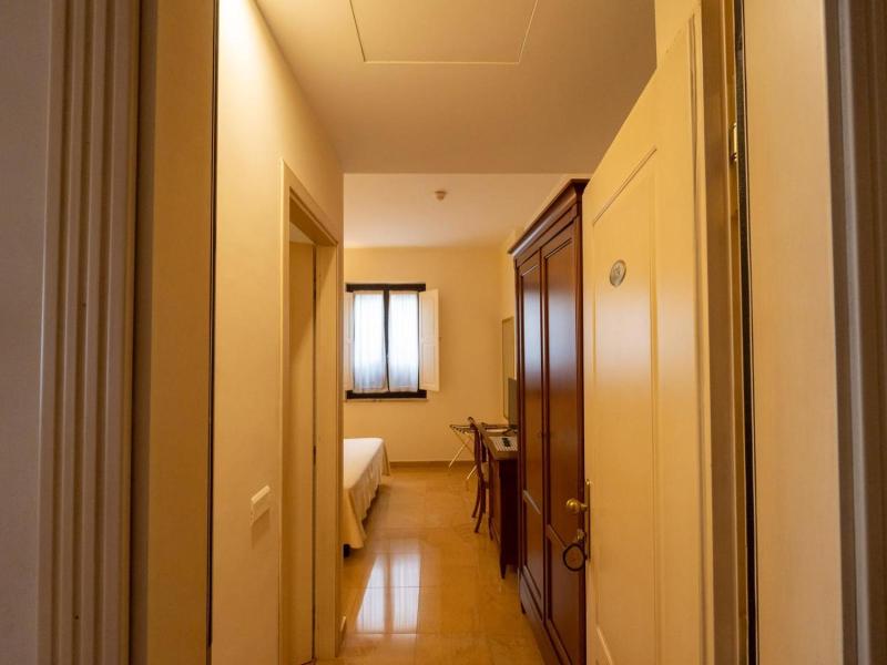 Hotel Ristorante Vecchia Vibo image
