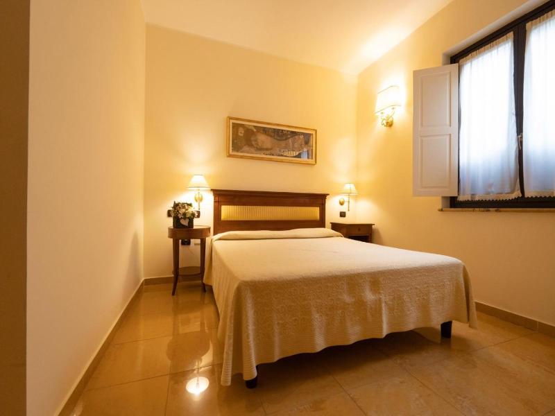 Hotel Ristorante Vecchia Vibo image