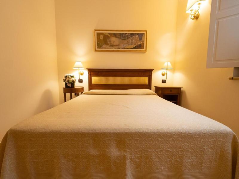 Hotel Ristorante Vecchia Vibo image
