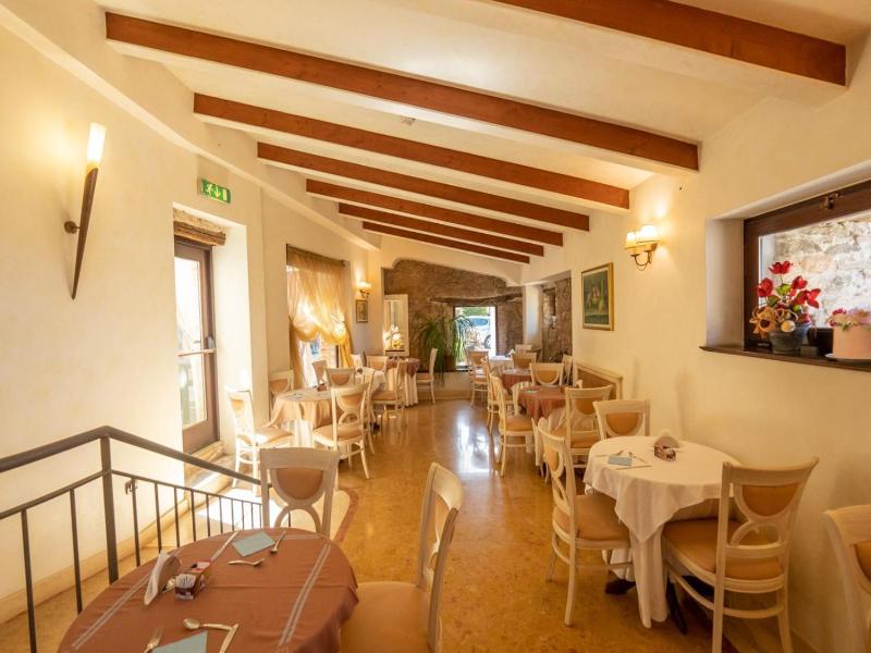 Hotel Ristorante Vecchia Vibo image