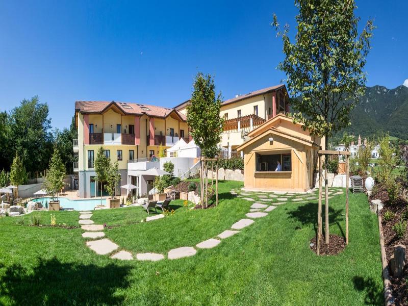 Garden Relais image
