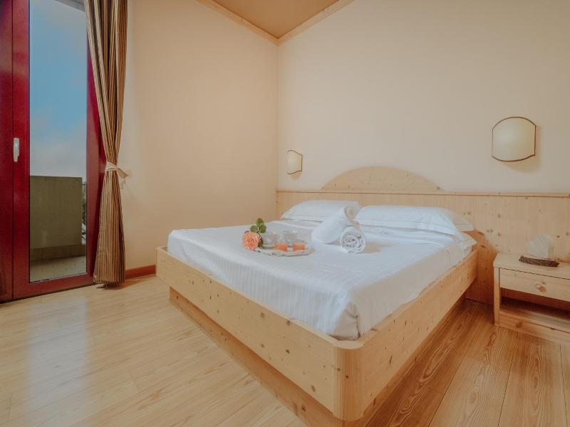 Garden Relais image