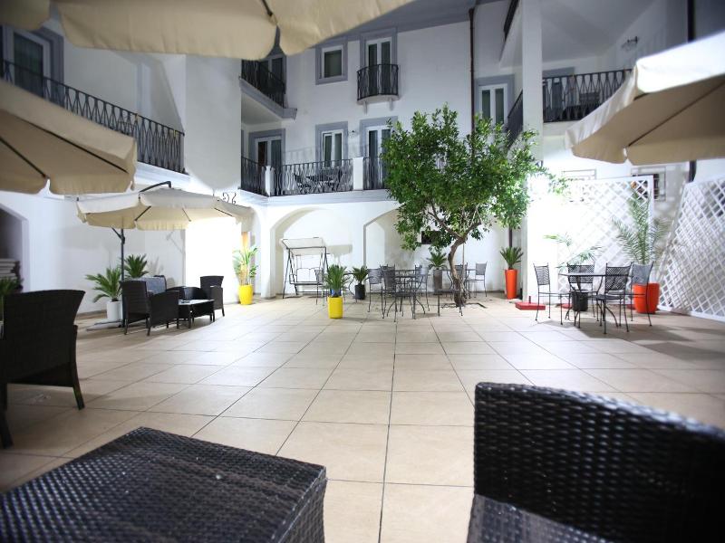 Albergo Residenziale La Corte image
