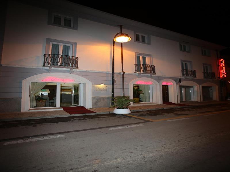 Albergo Residenziale La Corte image