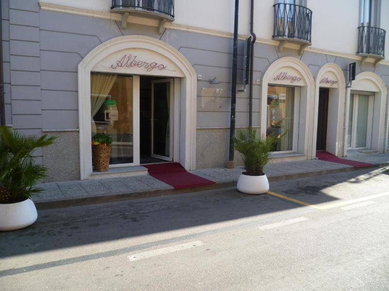 Albergo Residenziale La Corte image