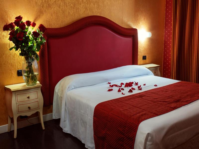 Hotel - Motel Flower image