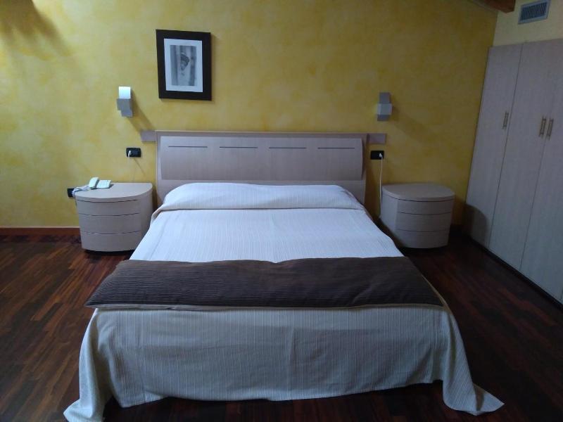 Hotel Fontana Santa image