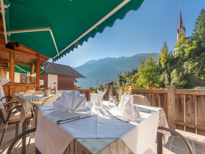 Hotel Tolderhof image