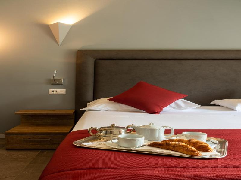 Hotel Ristorante La Quartina image