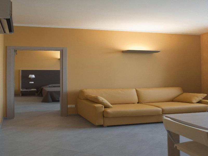 Silver Residence Hotel image
