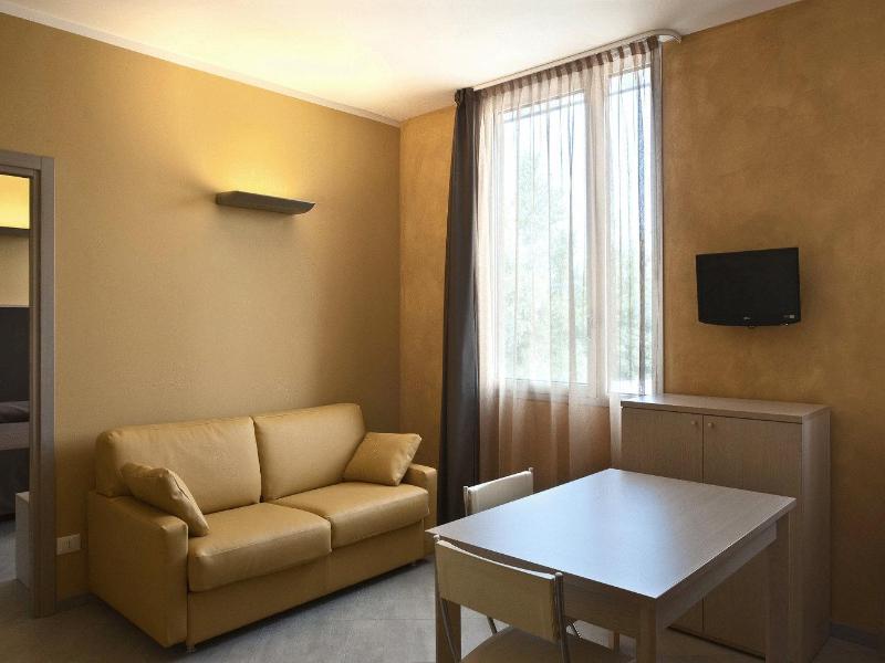 Silver Residence Hotel image