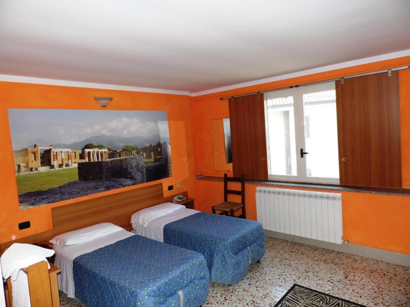 Hotel Rosso Di Sera image