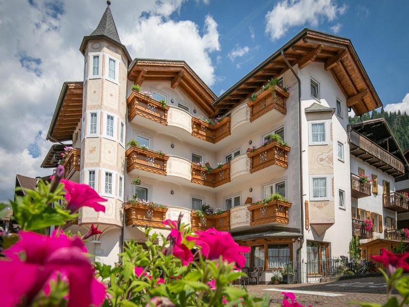 Hotel Siror image