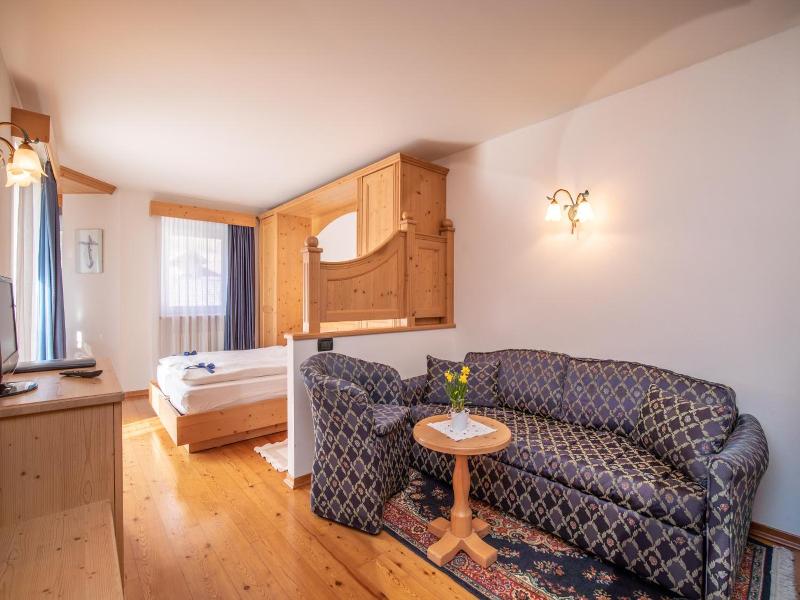 Hotel Siror image