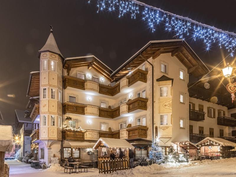 Hotel Siror image