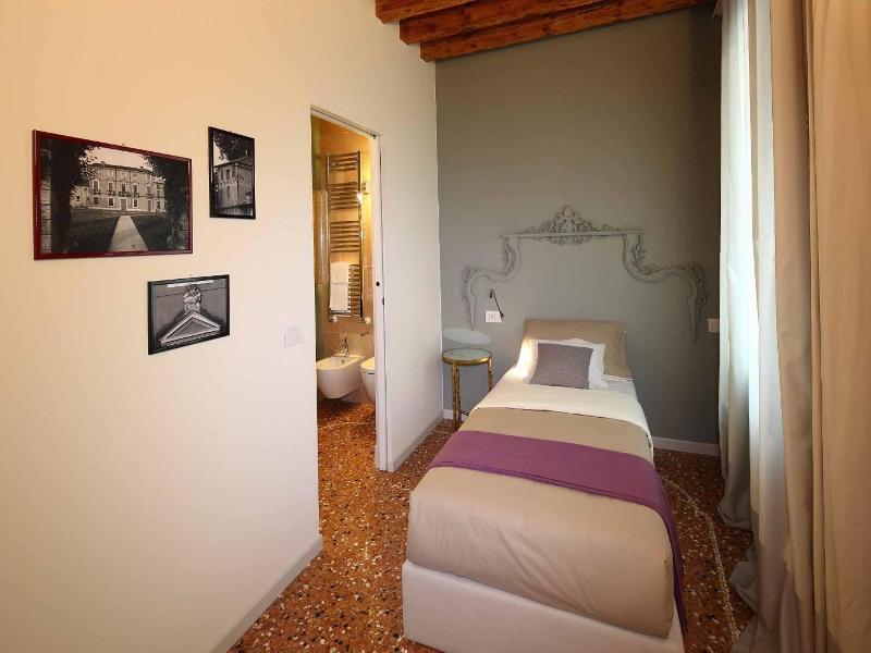 Le Andrianelle image