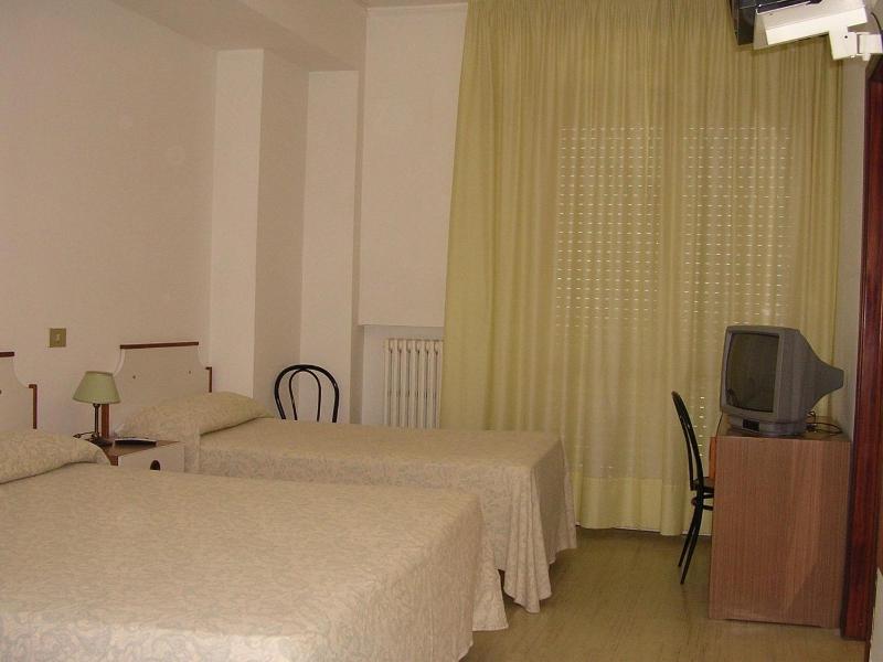Albergo Tenda Verde image