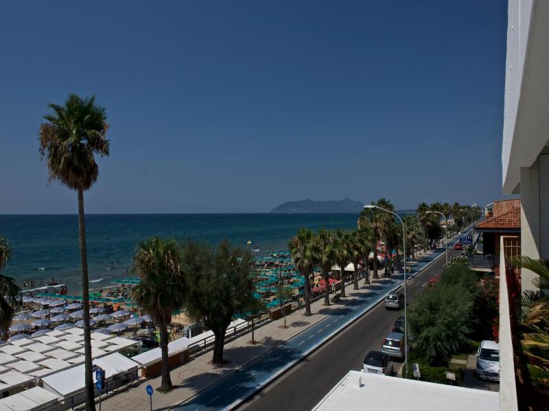 Hotel Ristorante Centosedici image